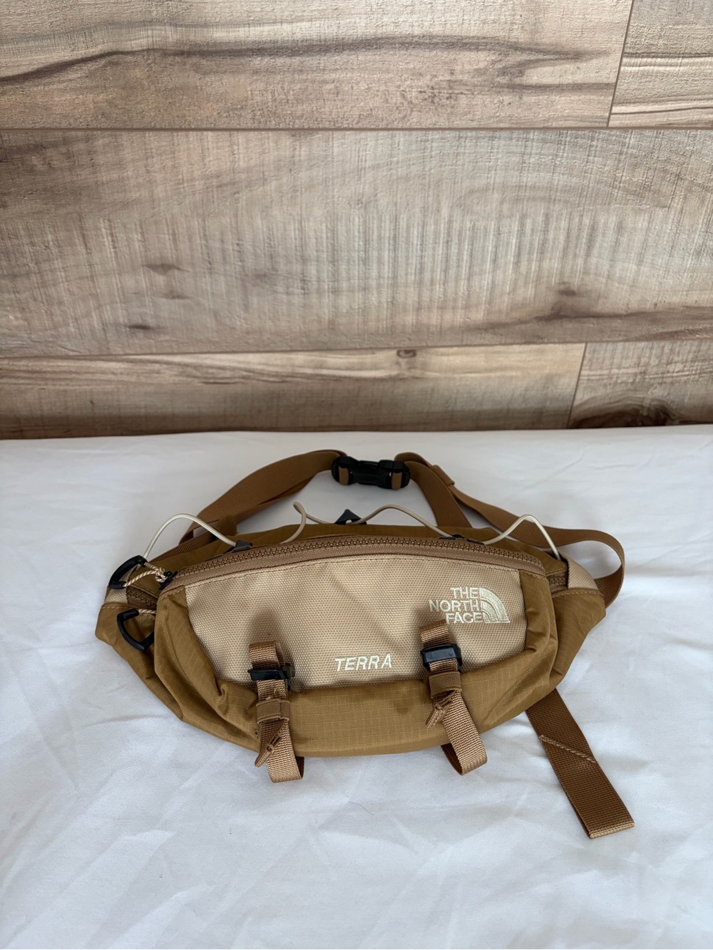The North Face Terra Waist Pack in Brown and Cream